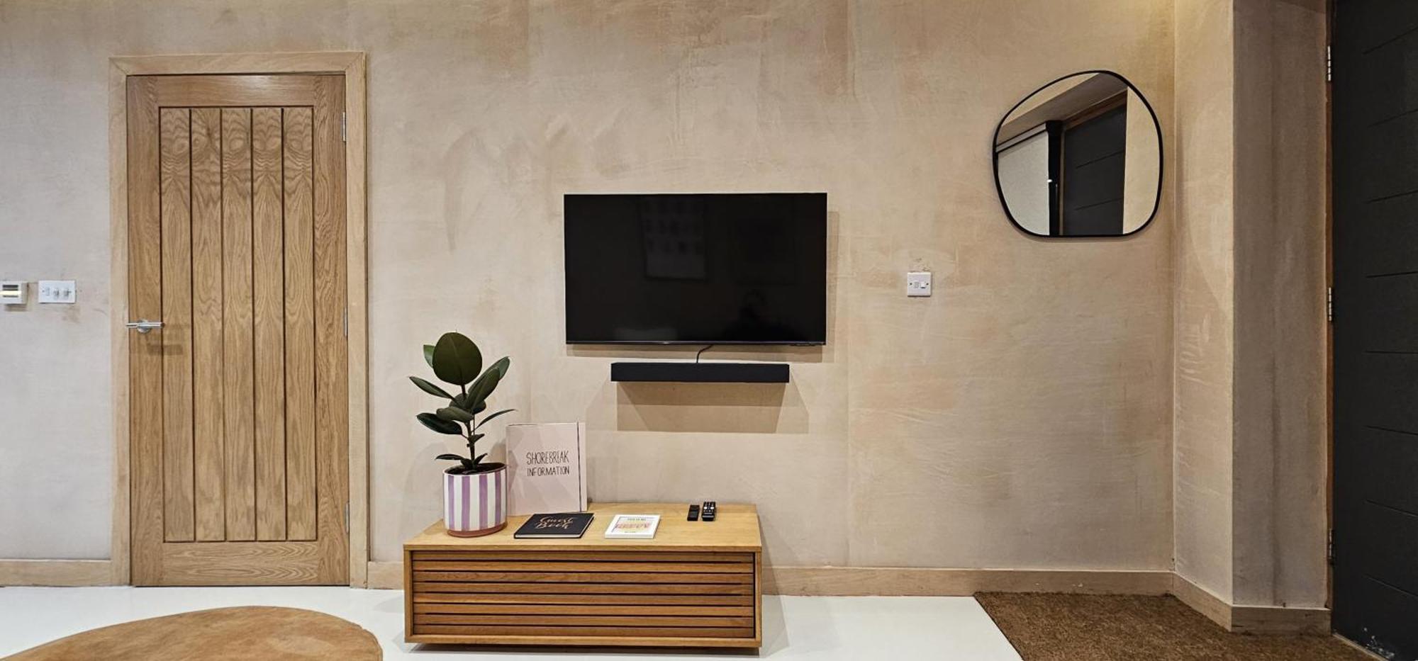 Shorebreak Apartments New Quay Εξωτερικό φωτογραφία